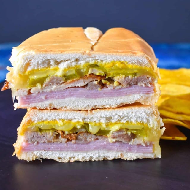 Cuban Sandwich / Sandwich Cubano.