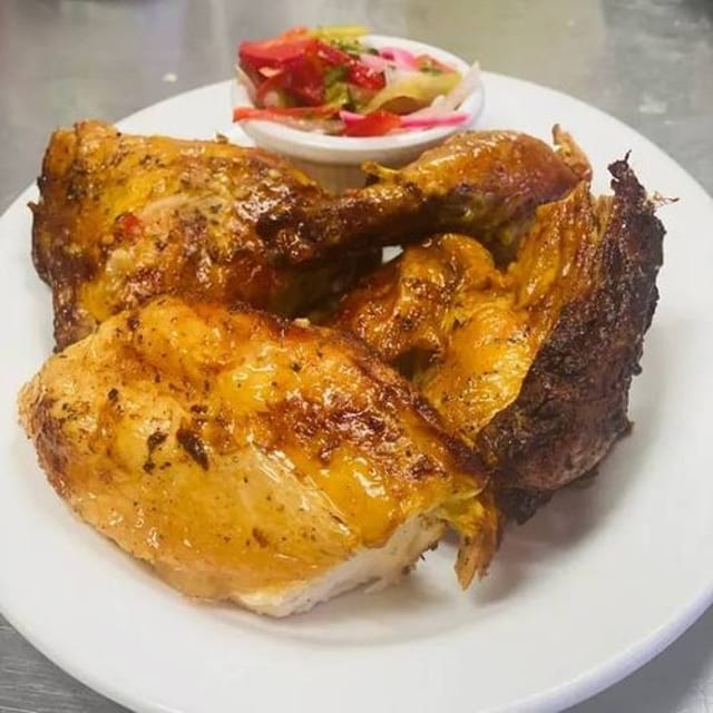 Roasted Chicken / Pollo Dorado.